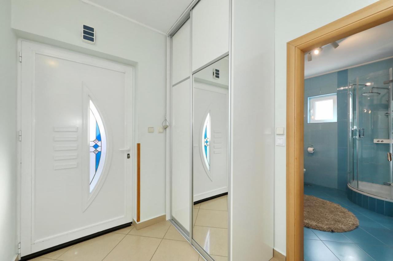 Sea Relaxing Apartment Бибине Екстериор снимка