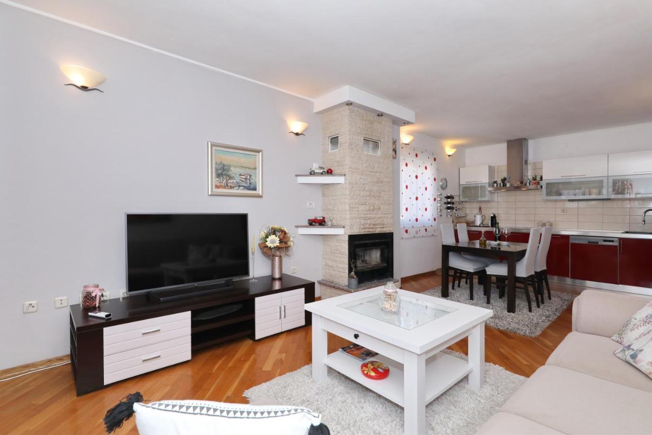 Sea Relaxing Apartment Бибине Екстериор снимка