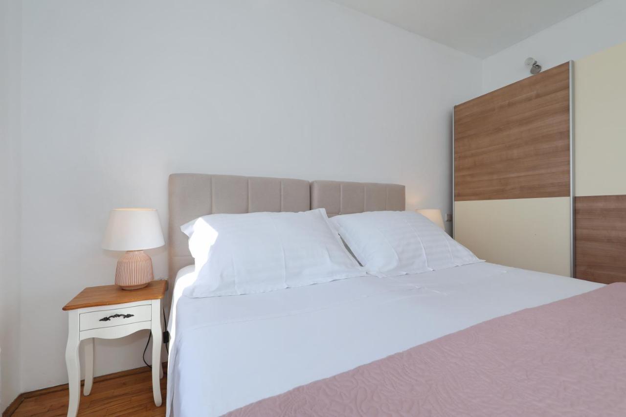 Sea Relaxing Apartment Бибине Екстериор снимка